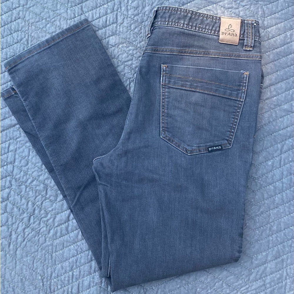 Prana Blue Jeans with Classic Denim Style